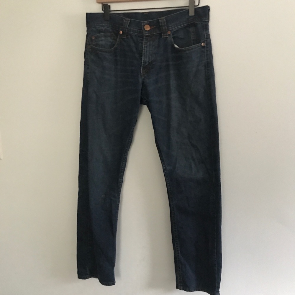 Levi’s 511 men’s jeans with zipper back pocket